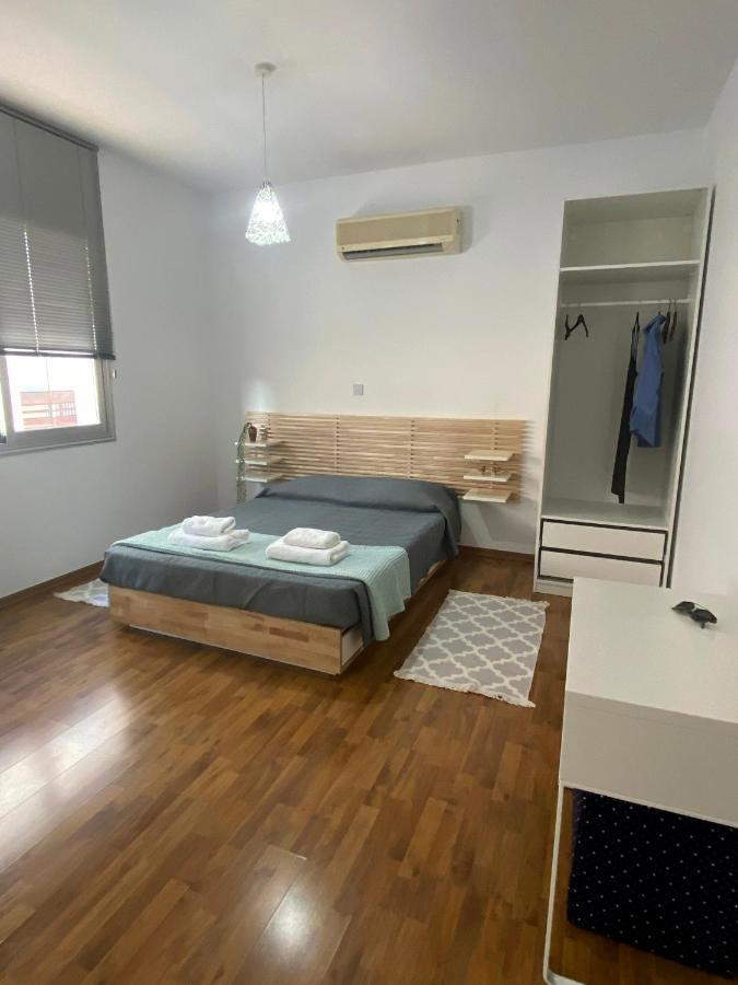 Lovely Studio Apartment In Pafos Extérieur photo