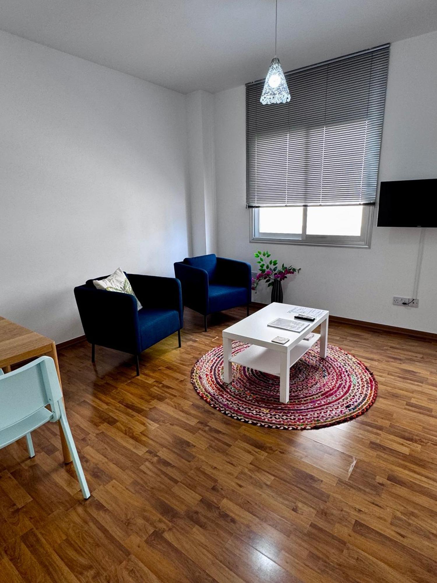 Lovely Studio Apartment In Pafos Extérieur photo